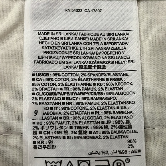 Banana Republic Hampton Fit Chambray Pattern Rolled Cuff Mid Rise Shorts - Picture 10 of 10